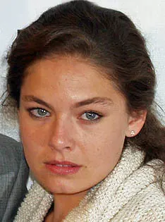 Давалос, Алекса