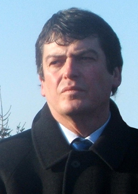 Бамир Топи